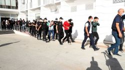 Mersin'de fuhuş operasyonu: 14 gözaltı