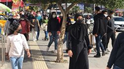 Elazığ’da vaka sayıları aşıyla birlikte düşüşe geçti