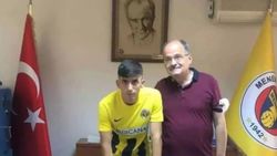Menemenspor, genç futbolcu Mehmet Alper Özdemir ile anlaştı