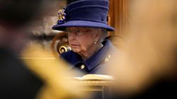 İngiltere Kraliçesi Elizabeth'e dinlenme tavsiyesi
