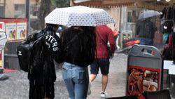Marmaris'te sağanak yağış etkili oldu