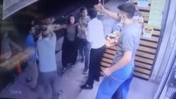 Kağıthane'de sopa ve dubalı market baskını
