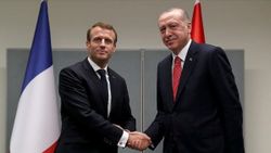 Cumhurbaşkanı Erdoğan ile Emmanuel Macron'dan Roma'da görüşme