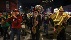 New York'ta Cadılar Bayramı'na özel yürüyüş düzenlendi