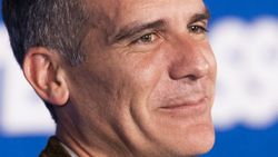 Eric Garcetti koronavirüse yakalandı