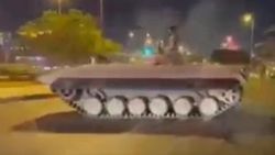 Irak'ta asker, zırhlı askeri araçla drift yaptı