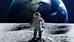 Ay’a astronot göndermeyeceğiz
