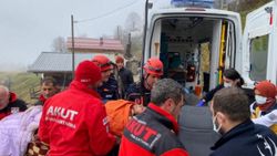 Rize'de uçuruma düşen kadına yardıma giden askeri araç da uçuruma yuvarlandı