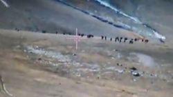 Karabağ'da Ermenistan askerlerinin çatışmadan kaçtıkları an