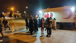 Düzce'de geceyi dışarıda geçirenlere kumanya dağıtıldı