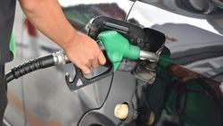 Benzin ve motorine zam mı geldi, ne kadar? Güncel benzin, motorin ve otogaz fiyatları 2021