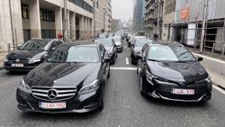 Belçika'da Uber sürücülerinden protesto