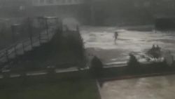 Kastamonu'da fırtınaya yakalan öğrencilerin panik anları