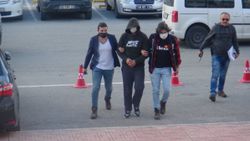 İzmir'de kapı hırsızları yakalandı
