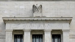 Fed para politikası yetkilileri ikiye böldü