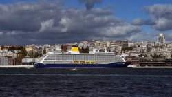Türk limanları ticarete ve turizme destek veriyor