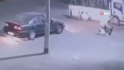 Suudi Arabistan'da arabayla çarptıkları kişiyi gasp ettiler