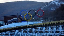 Çin'de Kış Olimpiyatları'na gelen 106 kişide koronavirüs çıktı