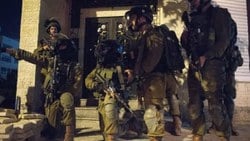 İsrail ordusu Batı Şeria'da köy bastı: 1 Filistinli öldü