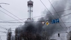 Kiev'de TV verici kulesi vuruldu