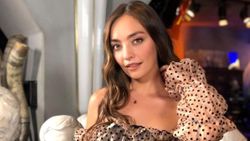 Baba dizisinin Şahika'sı Zeynep Tuğçe Bayat yarı çıplak yatak pozuyla nefes kesti! 'Yaktın bizi'
