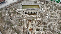 2 Bin yıllık Tarihi Roma Hamamı'nın suyu çekildi