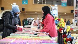 Antalya'daki Kepez Kitap Fuarı büyük ilgi görüyor