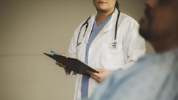 Sağlık çalışanlarına maaş zammı Tıp Bayramı'na yetişiyor