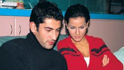 Deli Yürek'in yıldızı Zeynep Tokuş vücudunu saran taytını giydi, pozunu verdi! Esnekliği ağızları açık bıraktı