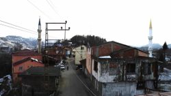 Samsun-Ordu sınırındaki caddede oturanlar oruçlarını 1 dakika arayla açıyor