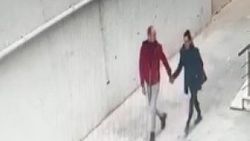 Edirne'de el ele gelen sevgililer, merdiven boşluğundaki malzemeleri çaldı