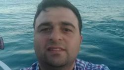 Eşini 9 yerinden bıçakladı