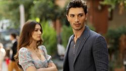 Burcu Özberk ve İlhan Şen sarmaş dolaş poz verdi, sosyal medya yıkıldı! 'Yandı buralar'