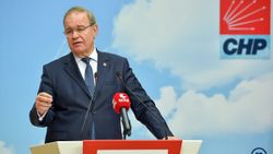 Faik Öztrak'tan büyük gaf