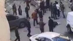 İstanbul'da iki şahıs, yaraladıkları kişiyi geri dönüp öldürdü