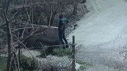 Denizli’de çıkmaz sokak sapığı kamerada