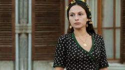 Bir Zamanlar Çukurova'nın Saniye'si sütyenli paylaşımıyla sosyal medyayı salladı! 'Yaktın yine ortalığı'