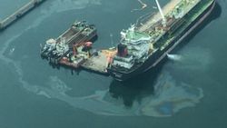 İzmit Körfezi'ni kirleten gemiye 6 milyon lira ceza