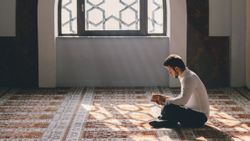 İtikafa girmenin faydaları ve fazileti