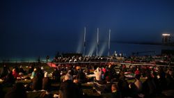 Anzak Koyu'nda geleneksel 'Şafak Ayini'