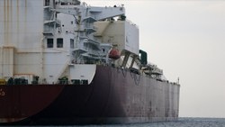 Yunanistan, Dedeağaç’a yüzer LNG depolama projesi başlattı