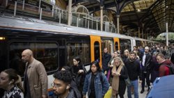 Londra metrosu çalışanlarından 24 saatlik grev