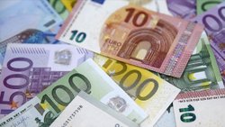 Euro/dolar 20 yılın en düşük seviyesinde