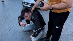 Avcılar’da bir baba, torbacıyı döverek karakola götürdü
