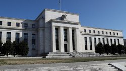 Fed'in faiz adımlarının seyri tartışılıyor