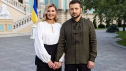 Ukrayna Bağımsızlık Günü pozu veren Zelensky'nin gömleği dikkat çekti