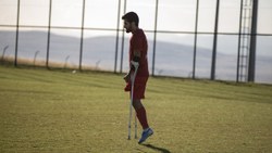 Van depreminde ayağını kaybeden Okan Şahiner’in milli futbolculuk hikayesi