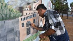 Cizre'de 11 yıllık temizlik işi, duvarları resimlerle süsledi