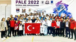 Minikler Balkan Judo Şampiyonası'nda Türkiye birinci