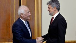 HDP'li Garo Paylan, Ermenistan'da temaslarda bulundu